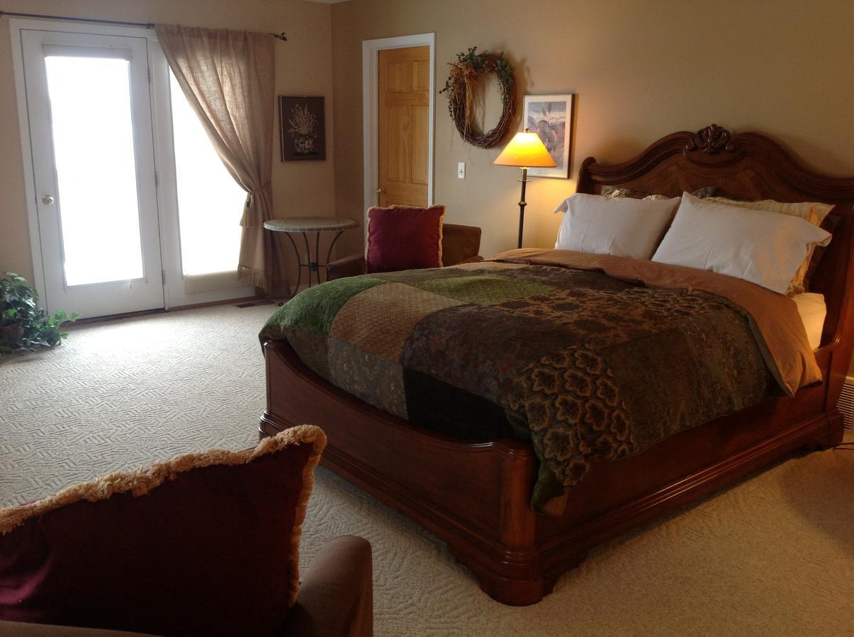 Blue Heron Inn Bed And Breakfast Rexburg Room photo