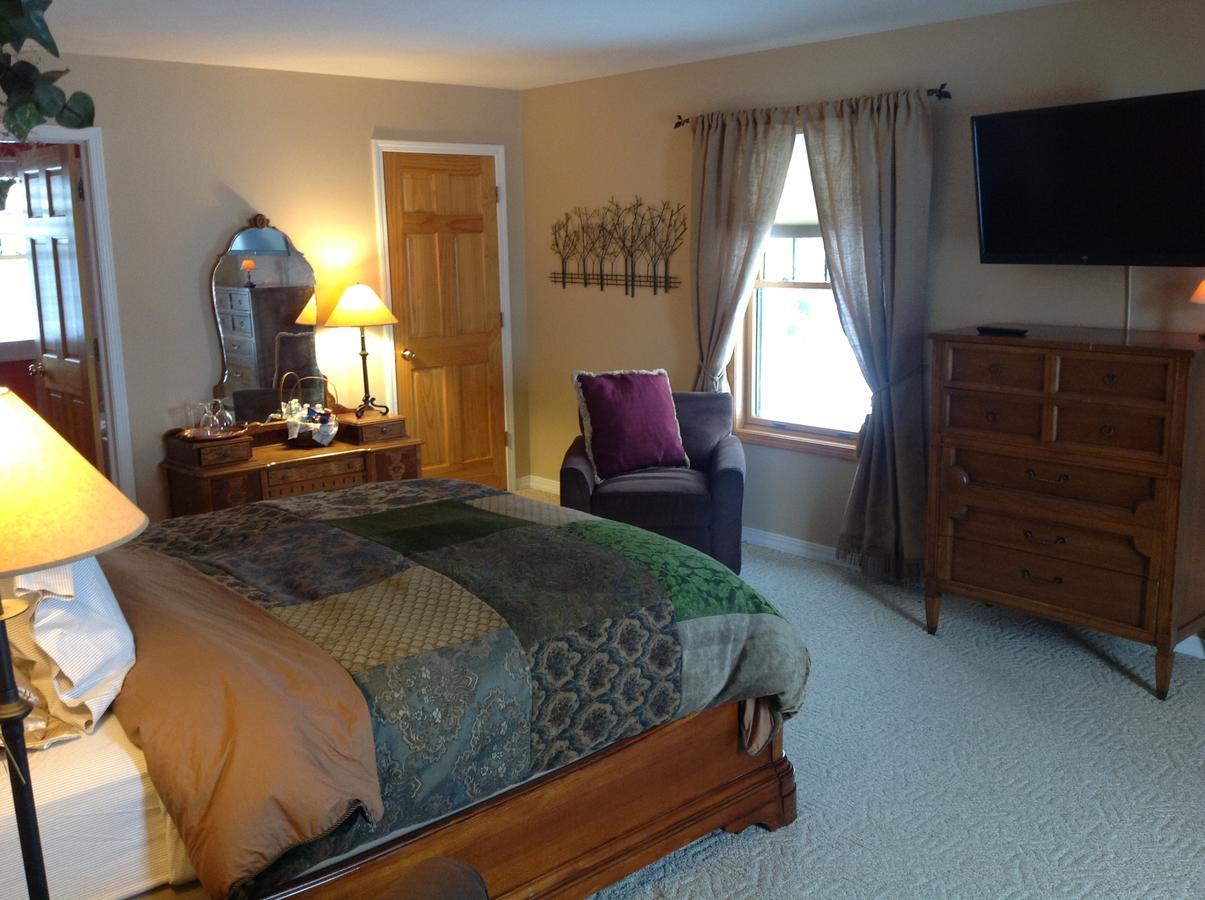 Blue Heron Inn Bed And Breakfast Rexburg Room photo